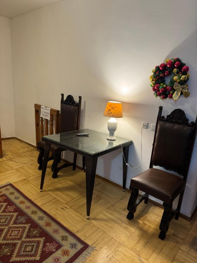 Lika'S Hause Apartment Tbilisi ภายนอก รูปภาพ