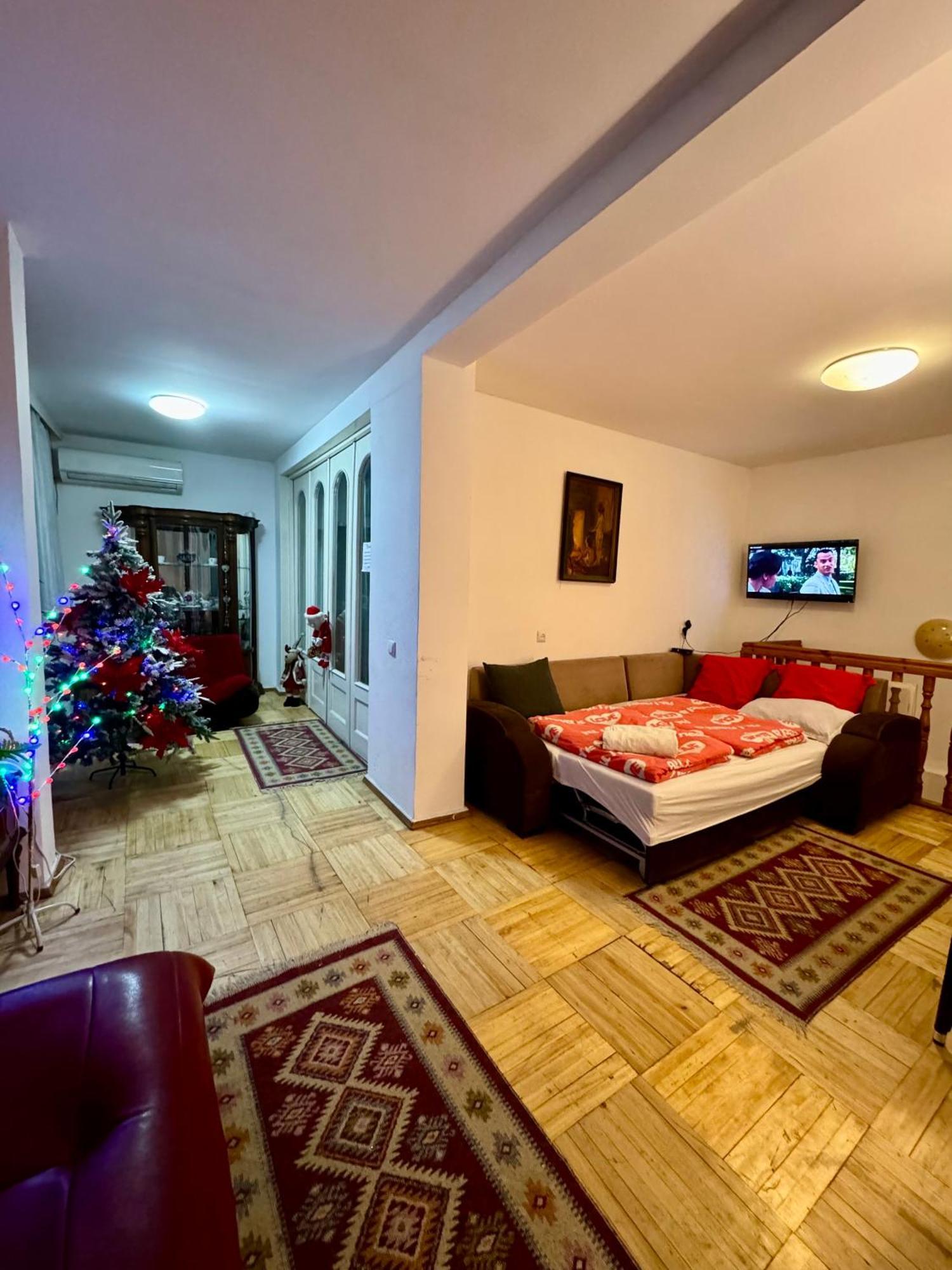 Lika'S Hause Apartment Tbilisi ภายนอก รูปภาพ